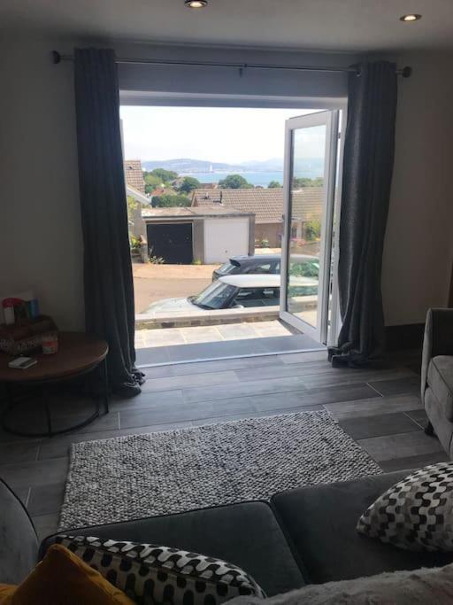 Mumbles - Modern Apartment With Panoramic Sea Views Oystermouth 외부 사진
