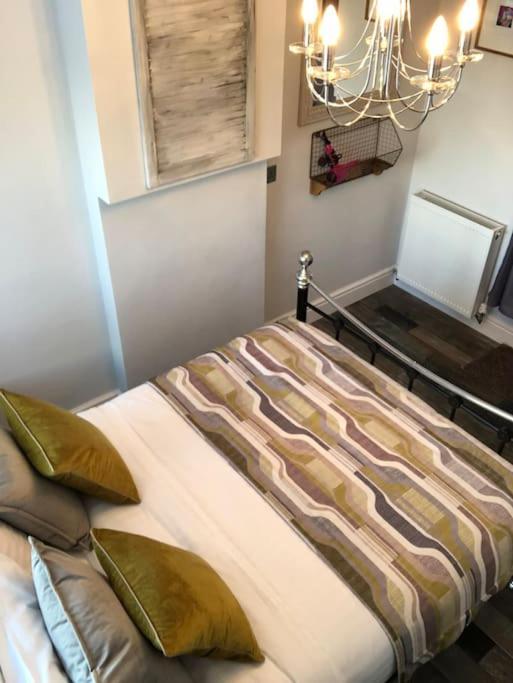 Mumbles - Modern Apartment With Panoramic Sea Views Oystermouth 외부 사진