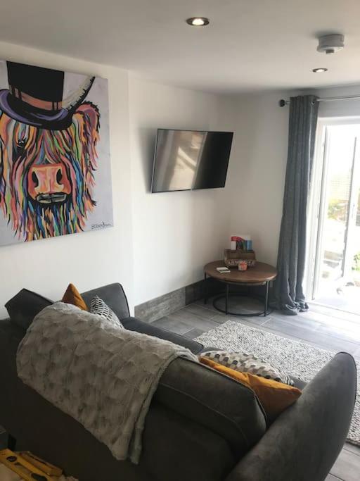 Mumbles - Modern Apartment With Panoramic Sea Views Oystermouth 외부 사진